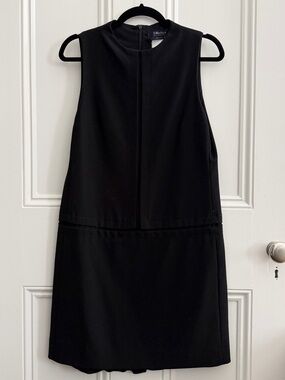 S Max Mara Black Sleeveless Shift Dress